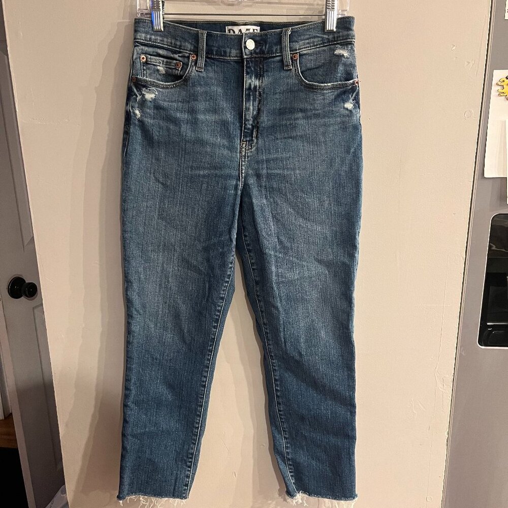 DAZE Women's Medium Wash Straight Leg Raw Hem Jeans Size 29